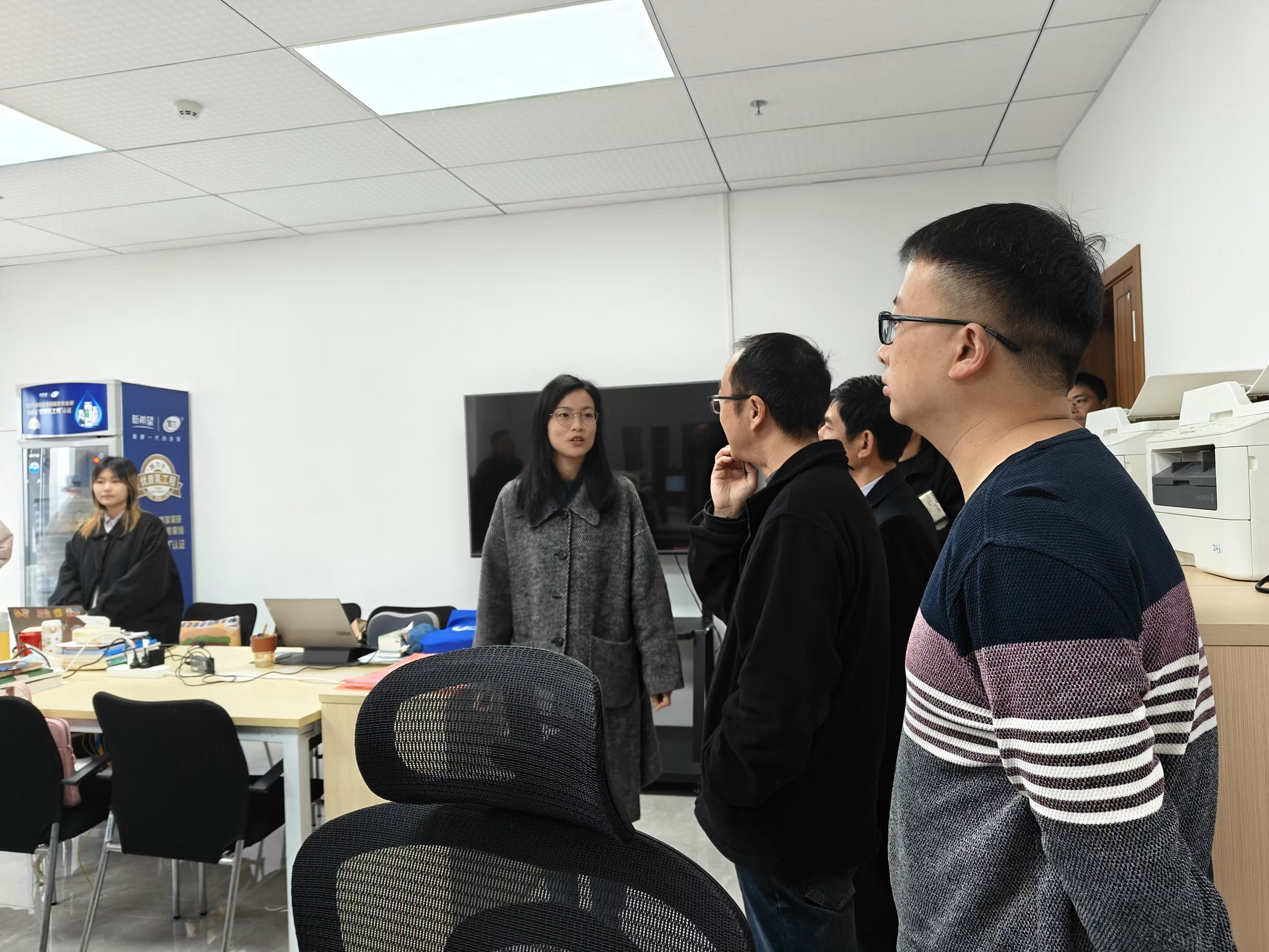 抓实纪律作风建设，确保清廉过元旦