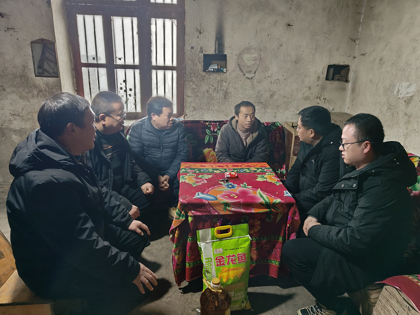 云南省疾控中心到彝良县荞山镇开展新春走访慰问暨调研活动