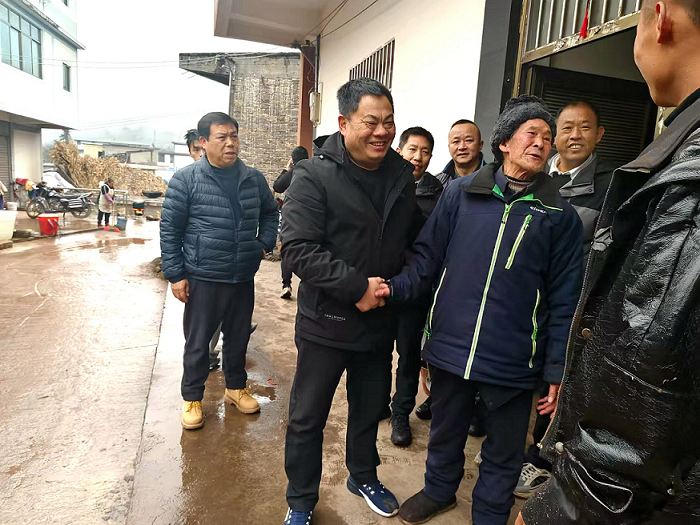 云南省疾控中心到彝良县荞山镇开展新春走访慰问暨调研活动
