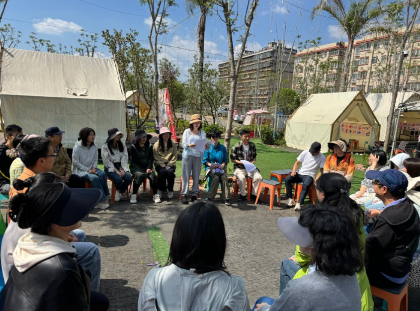 清风伴春行，八项规定润人心——记性艾所党支部深入贯彻中央八项规定精神学习教育主题党日