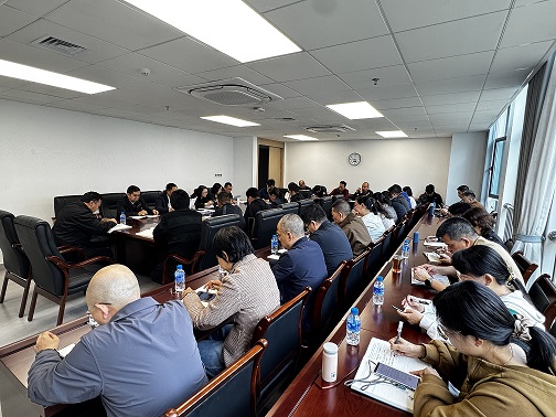 云南省疾病预防控制中心举行2025年党委 理论学习中心组第三次集中学习