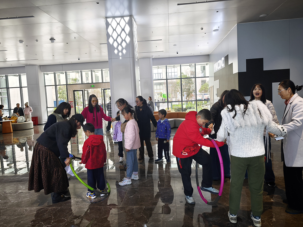 集印章 迎新春 快乐闯关向前冲——2026年趣味运动会