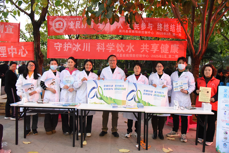 支部聚力“学雷锋”，志愿连心为群众