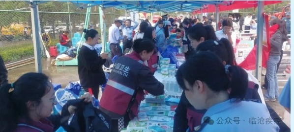 为民务实办实事、防灾减灾护校园 —— 临沧市疾控中心开展“5·12”防灾减灾日宣传活动