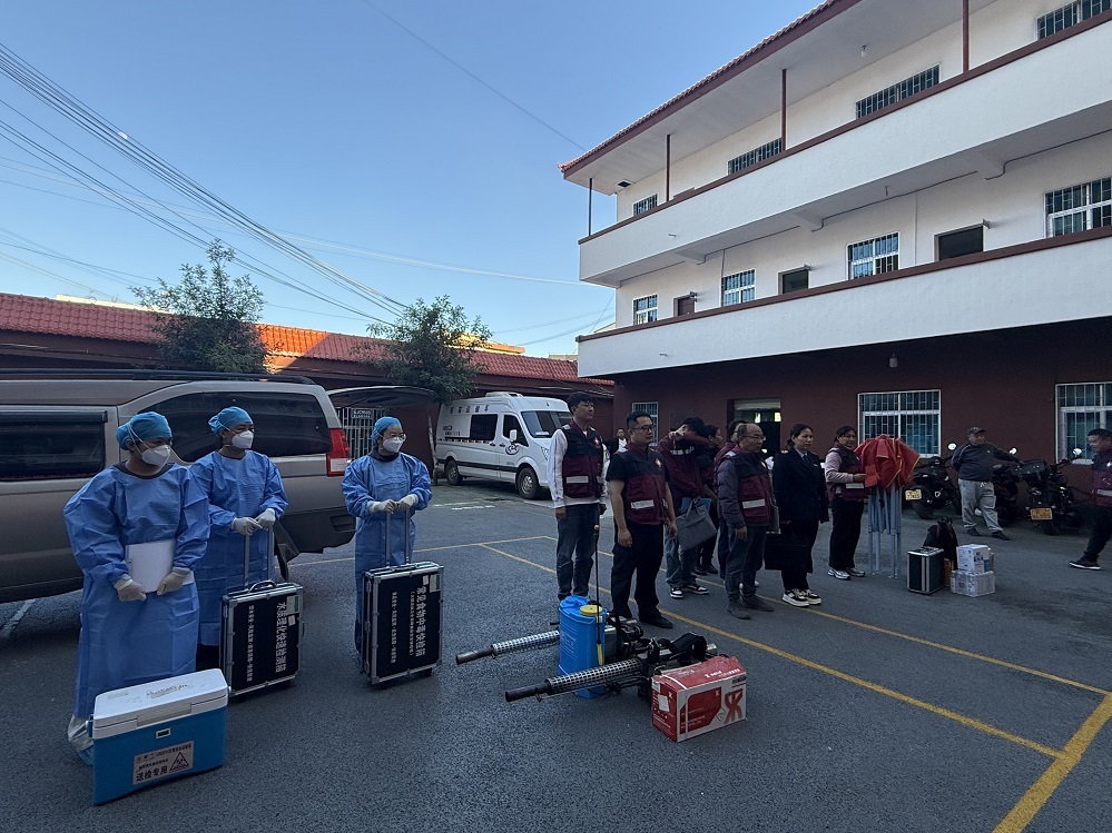 枕戈待旦护平安 孟连县疾控中心2025年末开展地震灾后卫生防疫应急实战演练