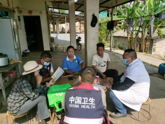孟连县“五进一访视”开展2026年“世界防治结核病日”宣传活动