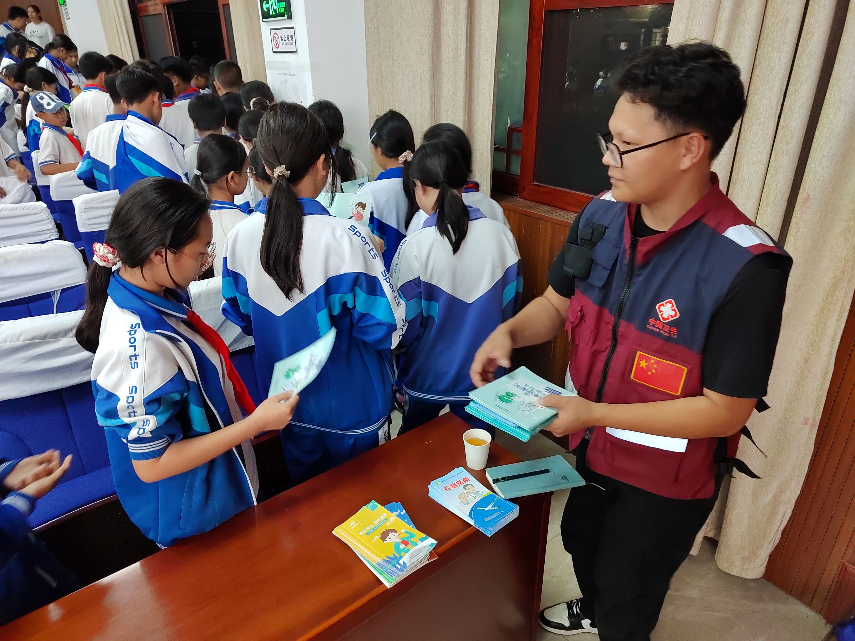 选择健康 远离烟草—西盟县疾控中心开展戒烟健康知识进校园专题讲座