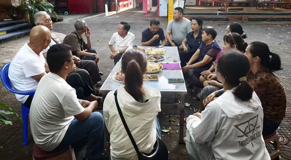 情暖重阳话初心 凝心聚力谋发展——孟连县疾控中心举办重阳节老干部座谈会