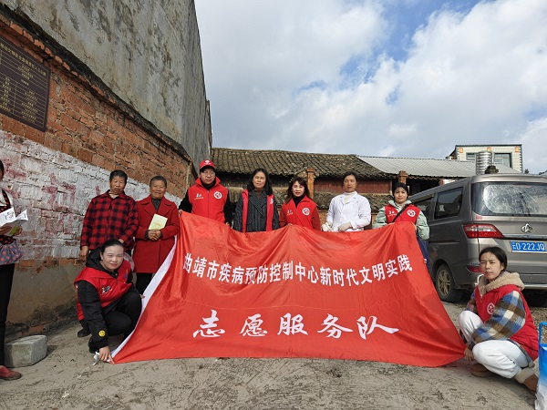 曲靖市疾病预防控制中心联合西城街道社区卫生服务中心开展结核病防治知识 “进社区”宣传活动