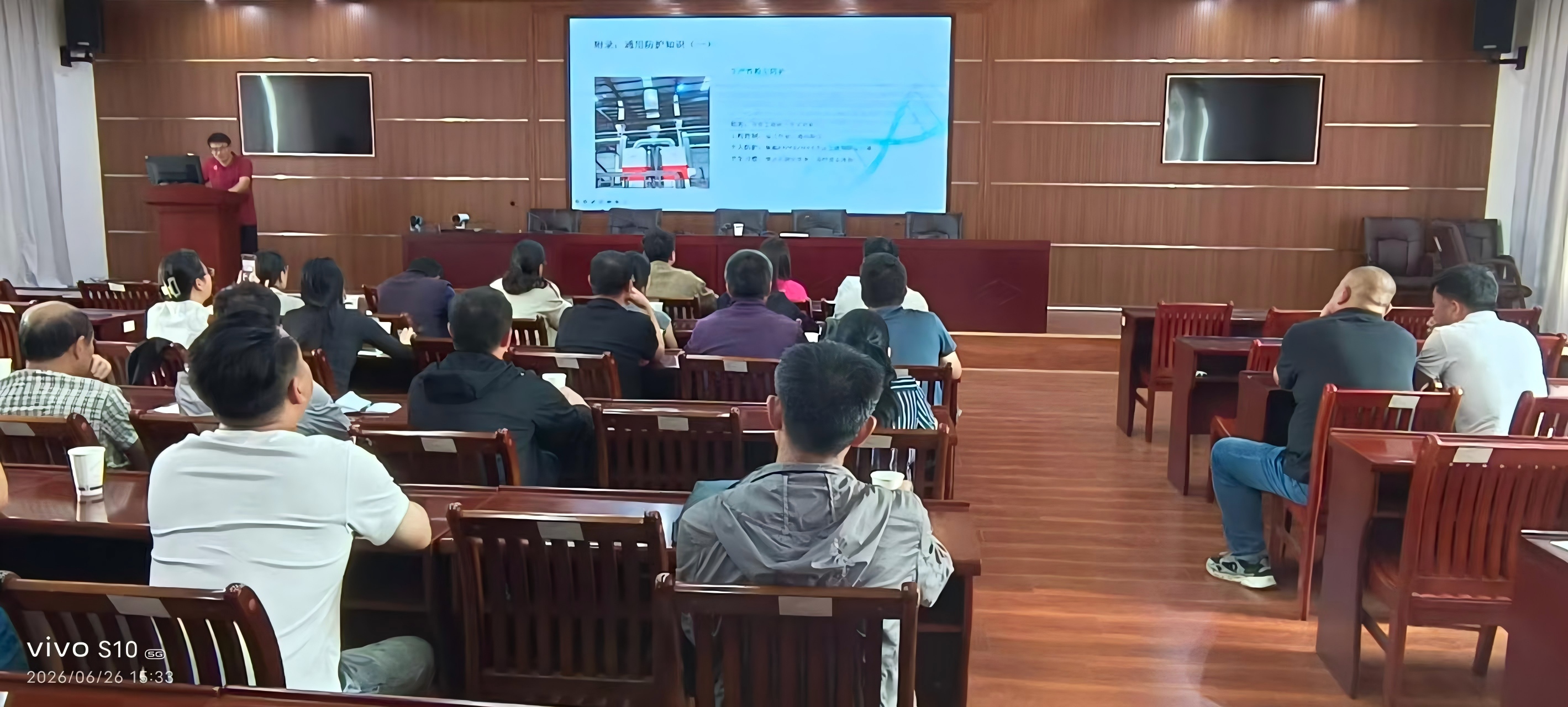 筑牢职业健康防线 守护劳动者健康