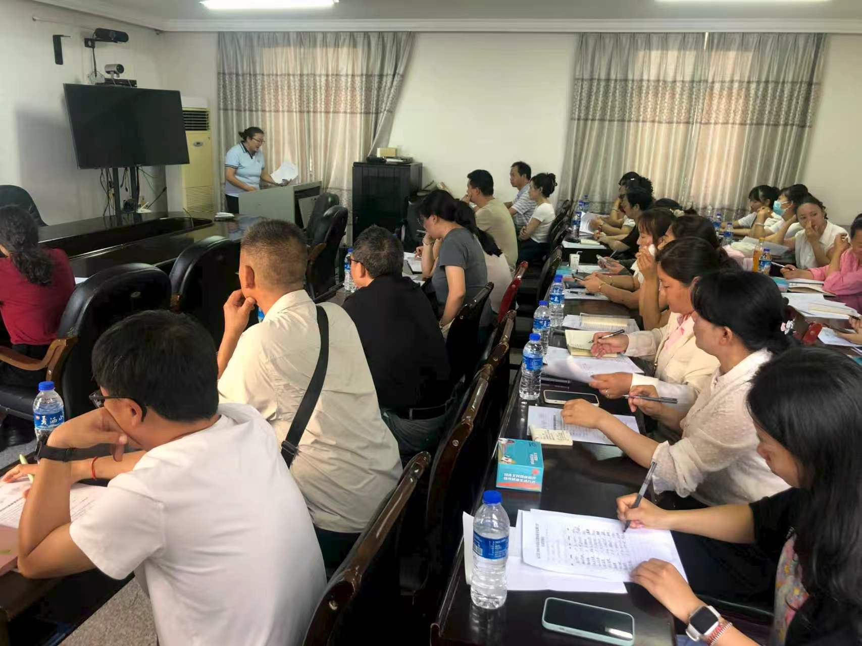 元江县疾控中心(卫生监督所)同步开展2026年国家点健康素养与市级成人烟草流行监测业务培训会