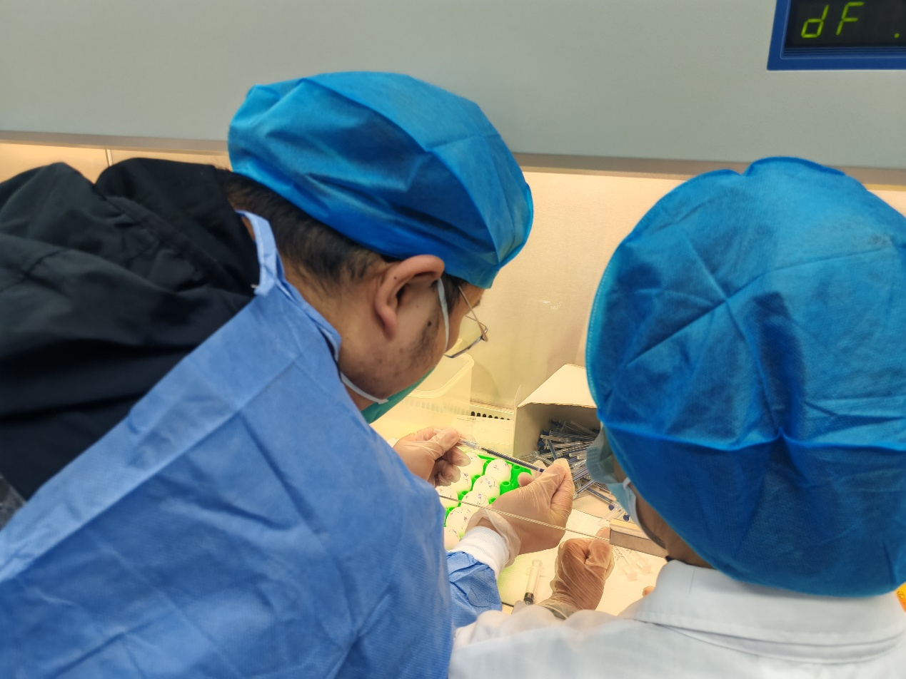 云南省疾控中心急传所派员对怒江州疾控中心实验室进行鸡胚分离病毒技术指导
