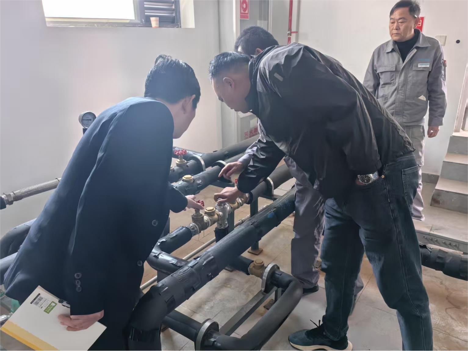组织开展交流中心太阳能热水器系统使用培训