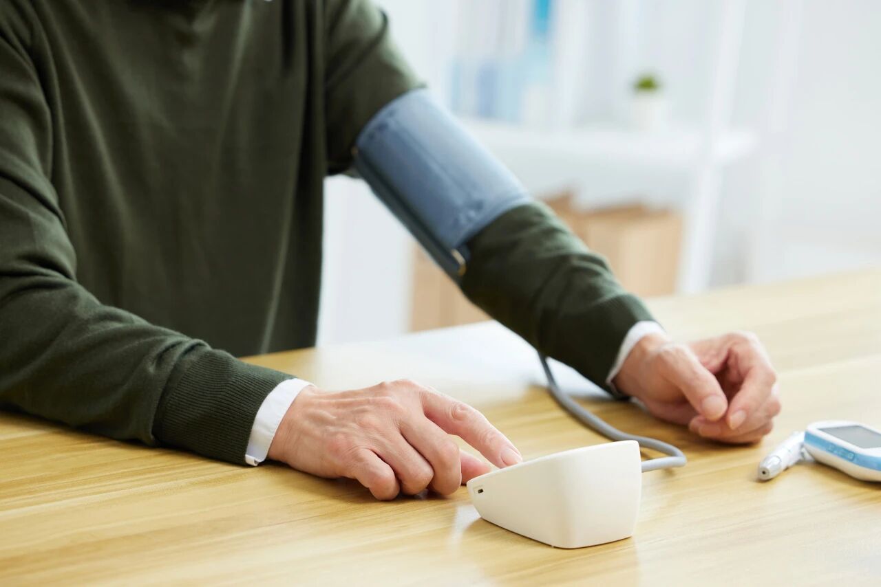 冬季是慢病“高危期”！稳住健康不止靠保暖，还要做好这几件事